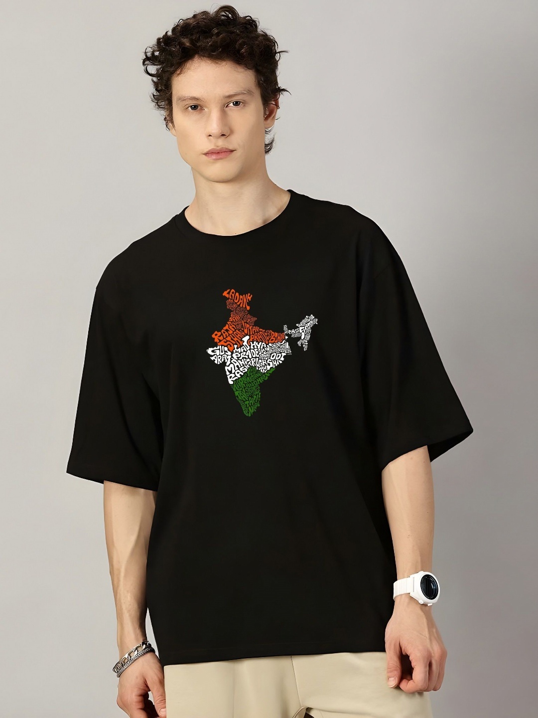 

THE BEETEL HOUSE Men Graphic Printed Round Neck Cotton Oversized T-shirt, Black