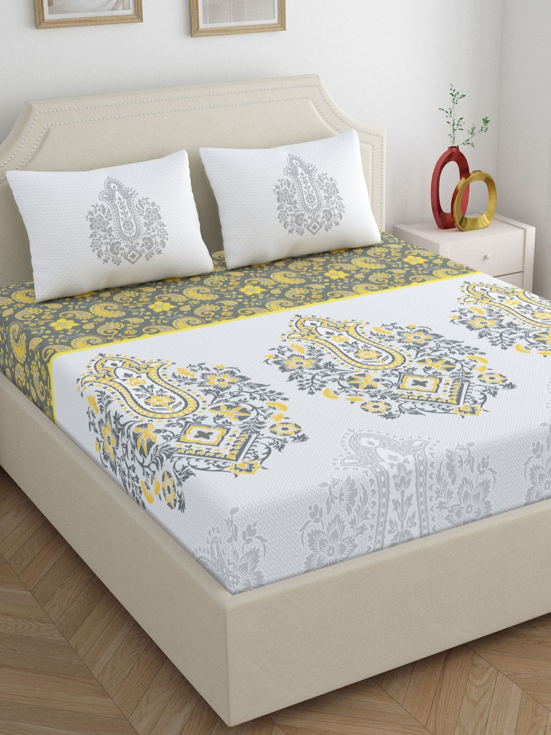 

Dreamscape Grey & Yellow Ethnic Motifs 200 TC Cotton Queen Bedsheet Set 2.20 m x 2.49 m