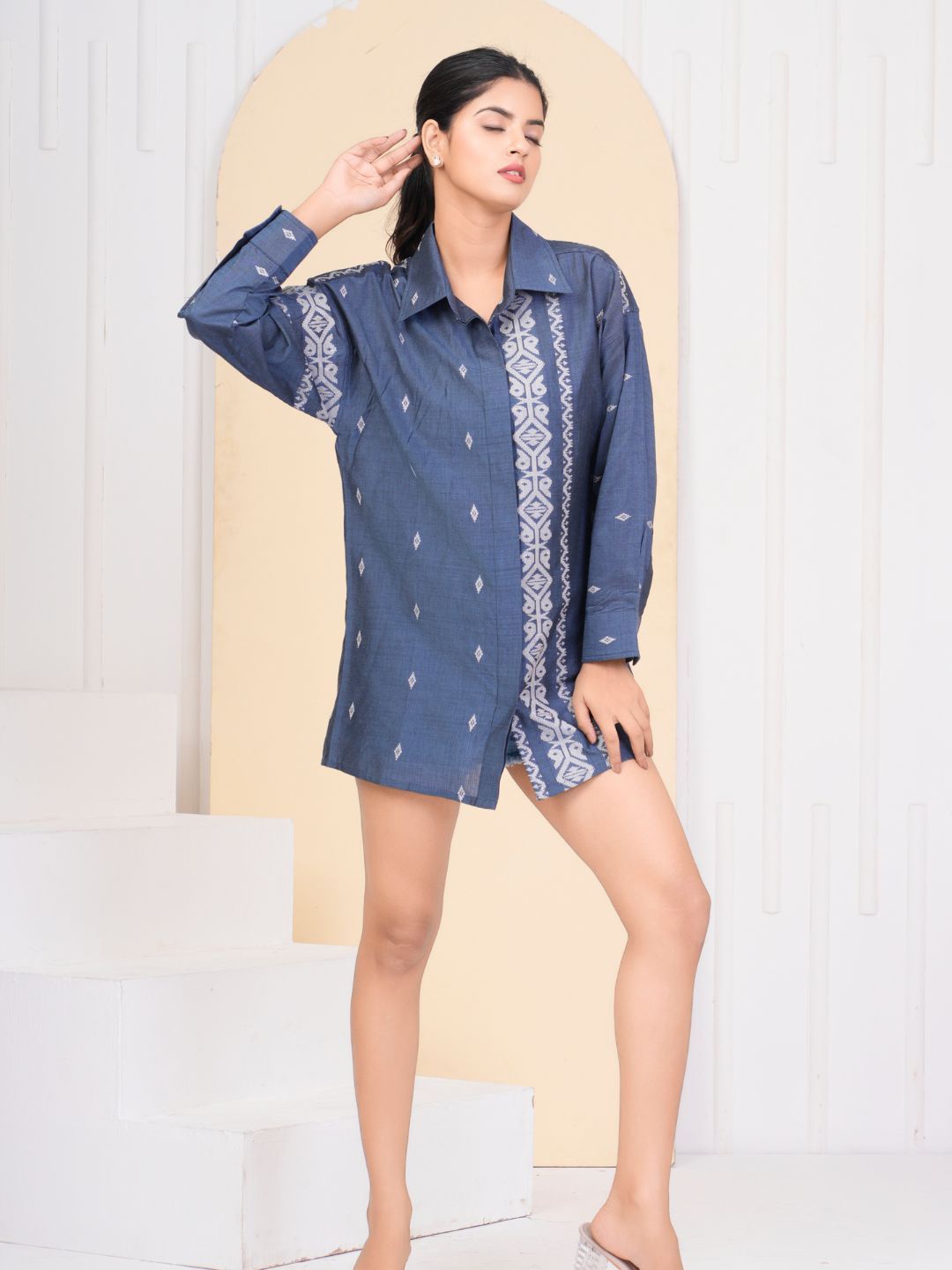 

Kaftanize Women Comfort Cutaway Collar Geometric Printed Relaxed Fit Casual Shirts, Navy blue