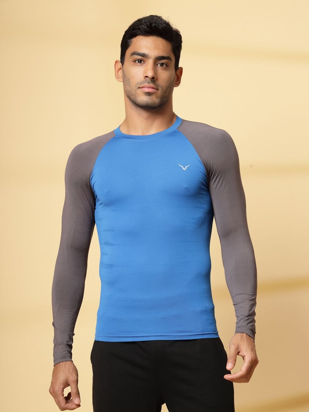 

Invincible Men Colourblocked Round Neck Slim Fit T-shirt, Blue