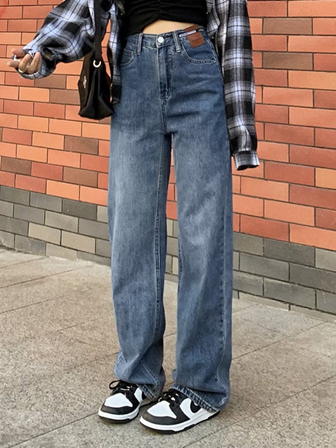 

StyleCast Women Straight Fit High-Rise Jeans, Blue