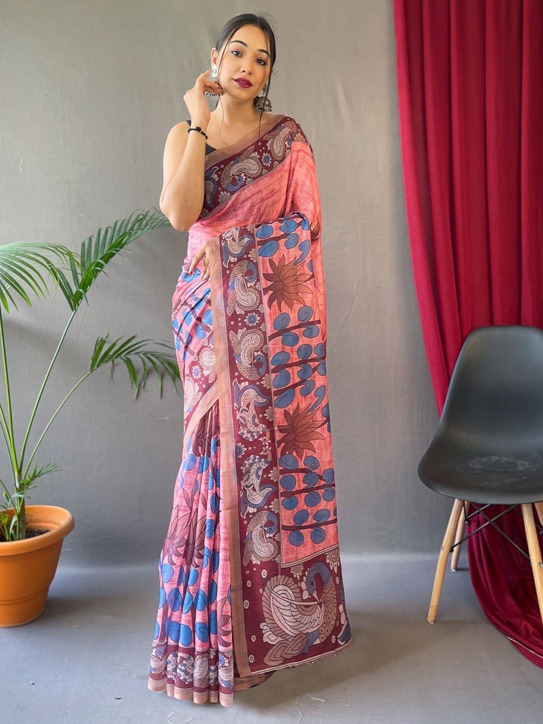 

Mitera Floral Pure Cotton Saree, Pink