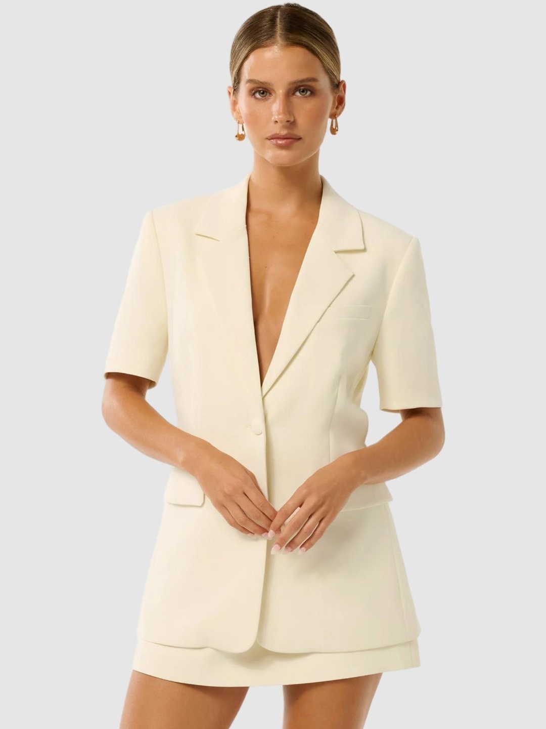 

Forever New Azura Petite Women Tailored Jacket, Cream