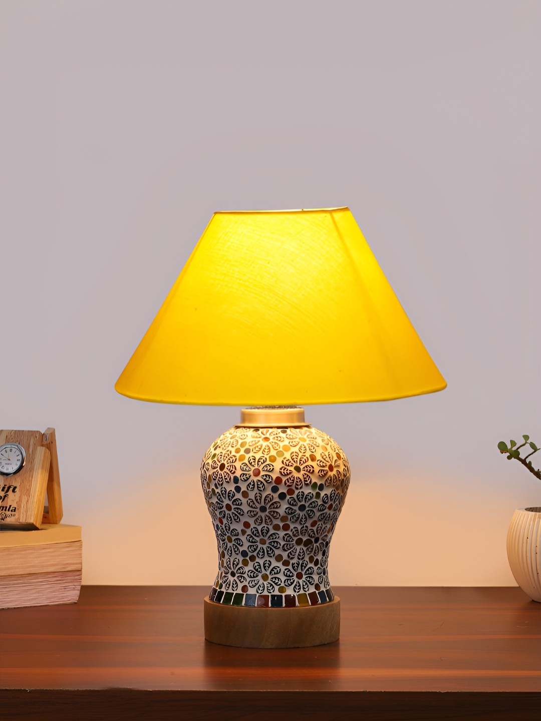 

Devansh Yellow Printed Wood Frusturical Shaped Table Lamp