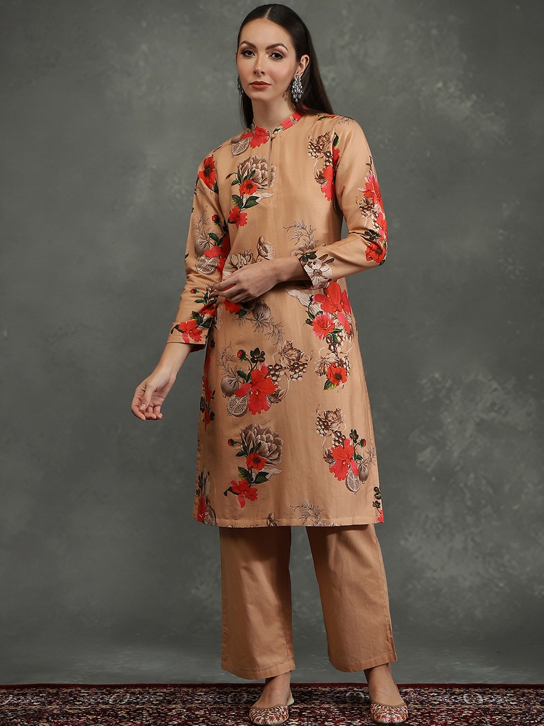 

Biba by Rohit Bal Floral Printed Straight Kurta with Trousers, Peach