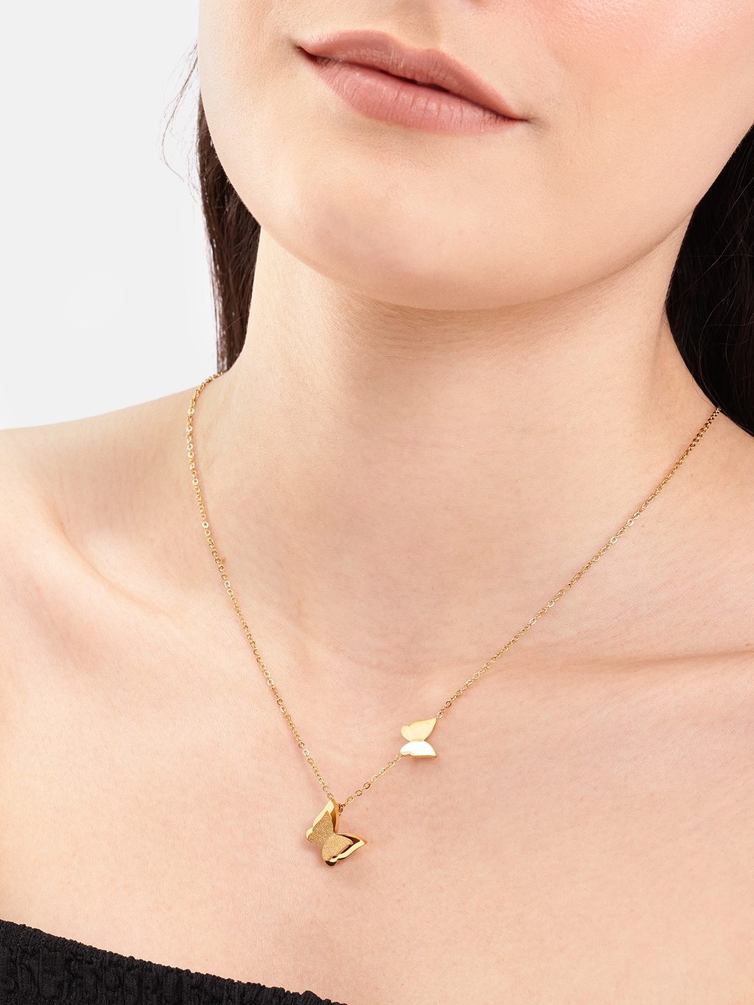 

DressBerry Butterfly-Shaped Necklace, Gold