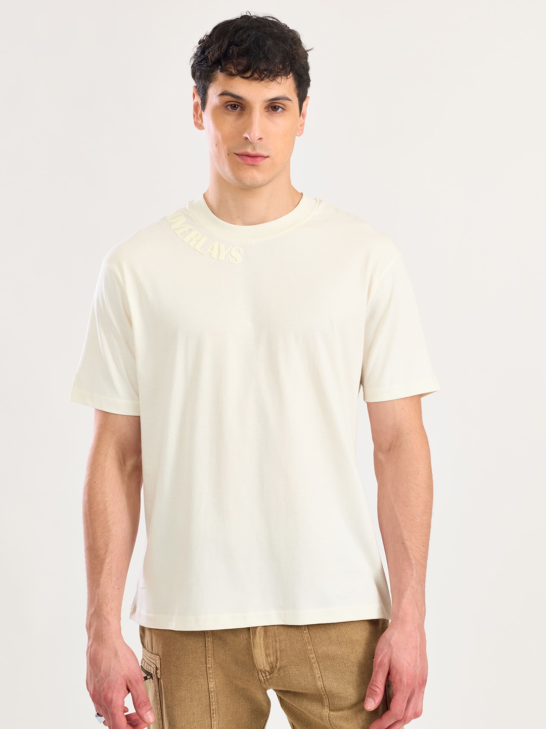 

Overlays Men The Emperor Typography Relaxed Fit 100% Cotton T-shirt, Off white
