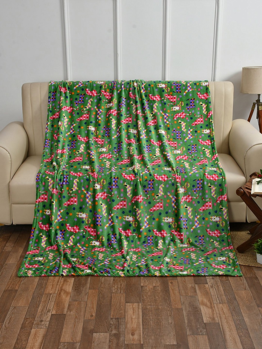 

MORADO Green & Pink Cartoon Characters Printed Woollen Double Bed Blanket