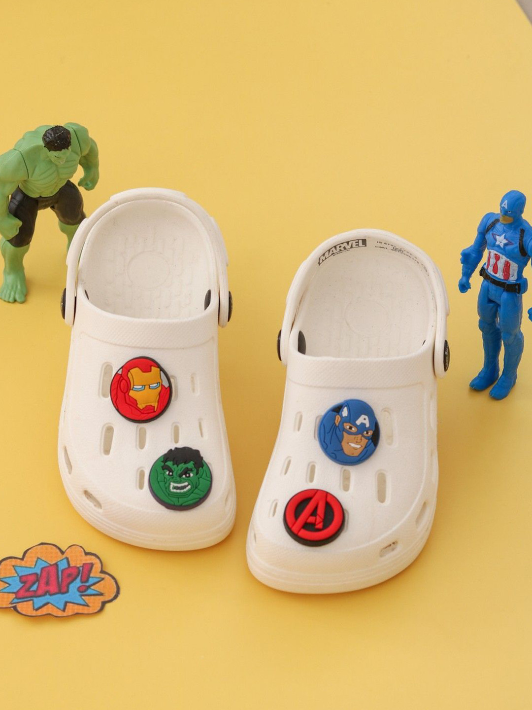 

Yellow Bee Boys Self Design Rubber Clogs, White