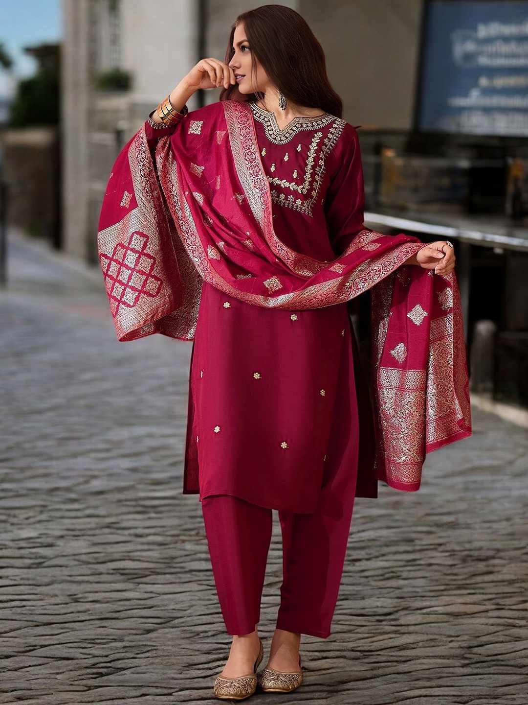 

KIMISHA Floral Embroidered Sequinned Notch Neck Straight Kurta With Trousers And Dupatta, Purple