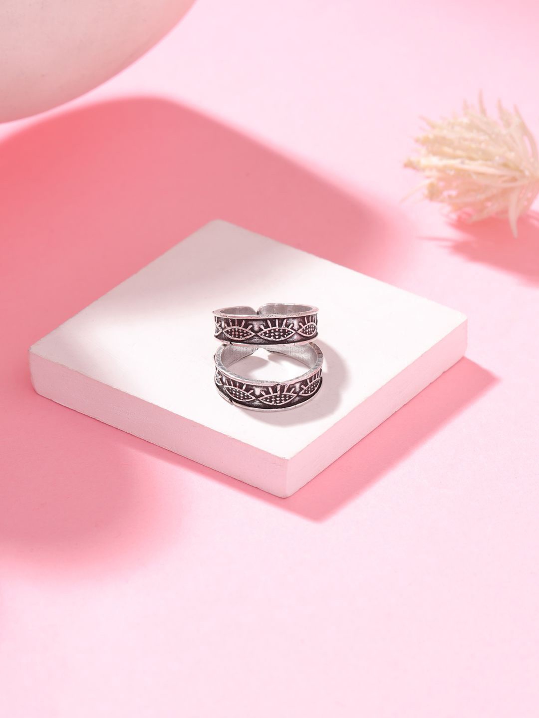 

Kicky And Perky Sterling Silver-Plated Oxidised Toe Rings