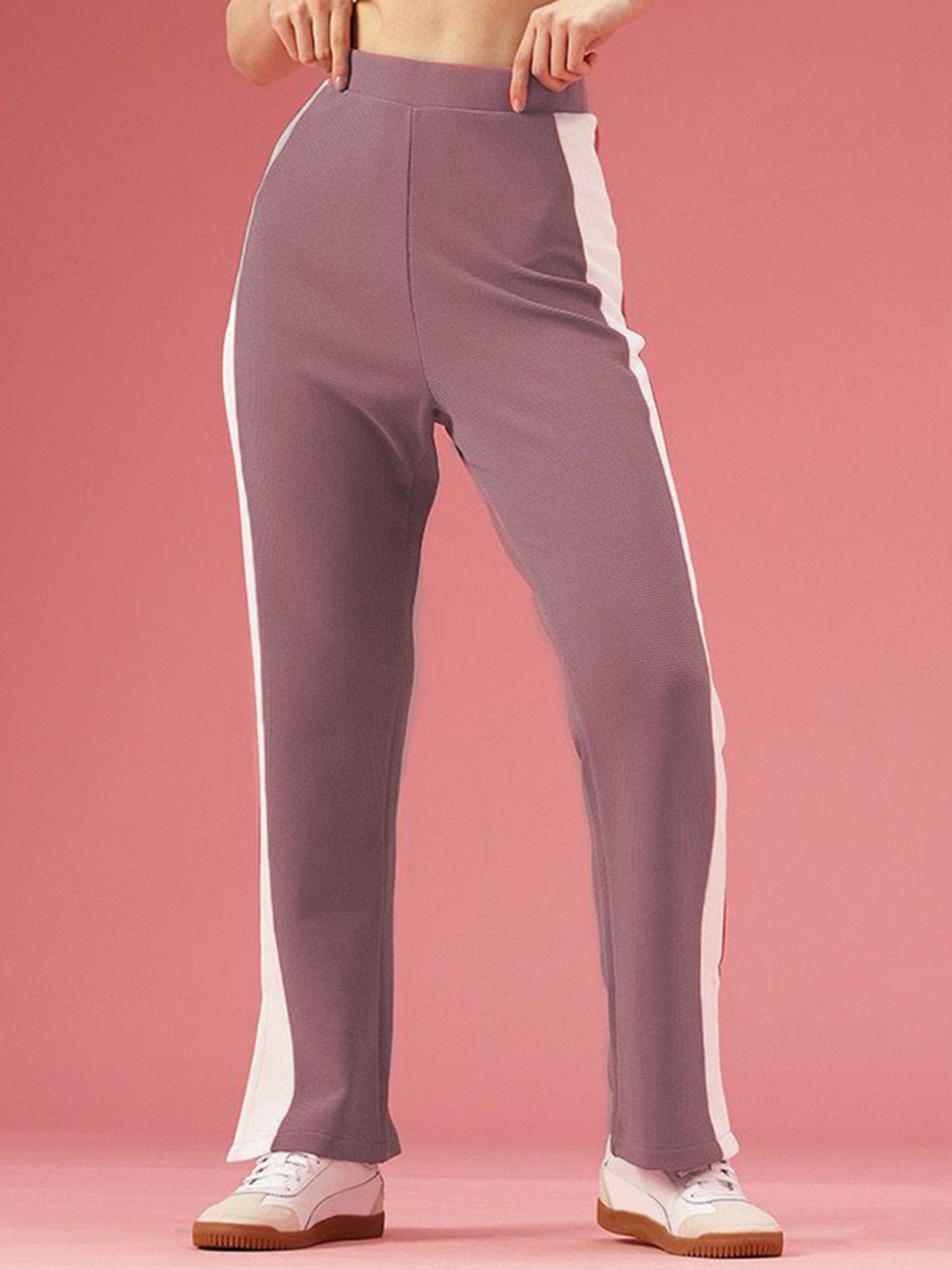 

DressBerry Women High-Rise Regular Trousers, Purple