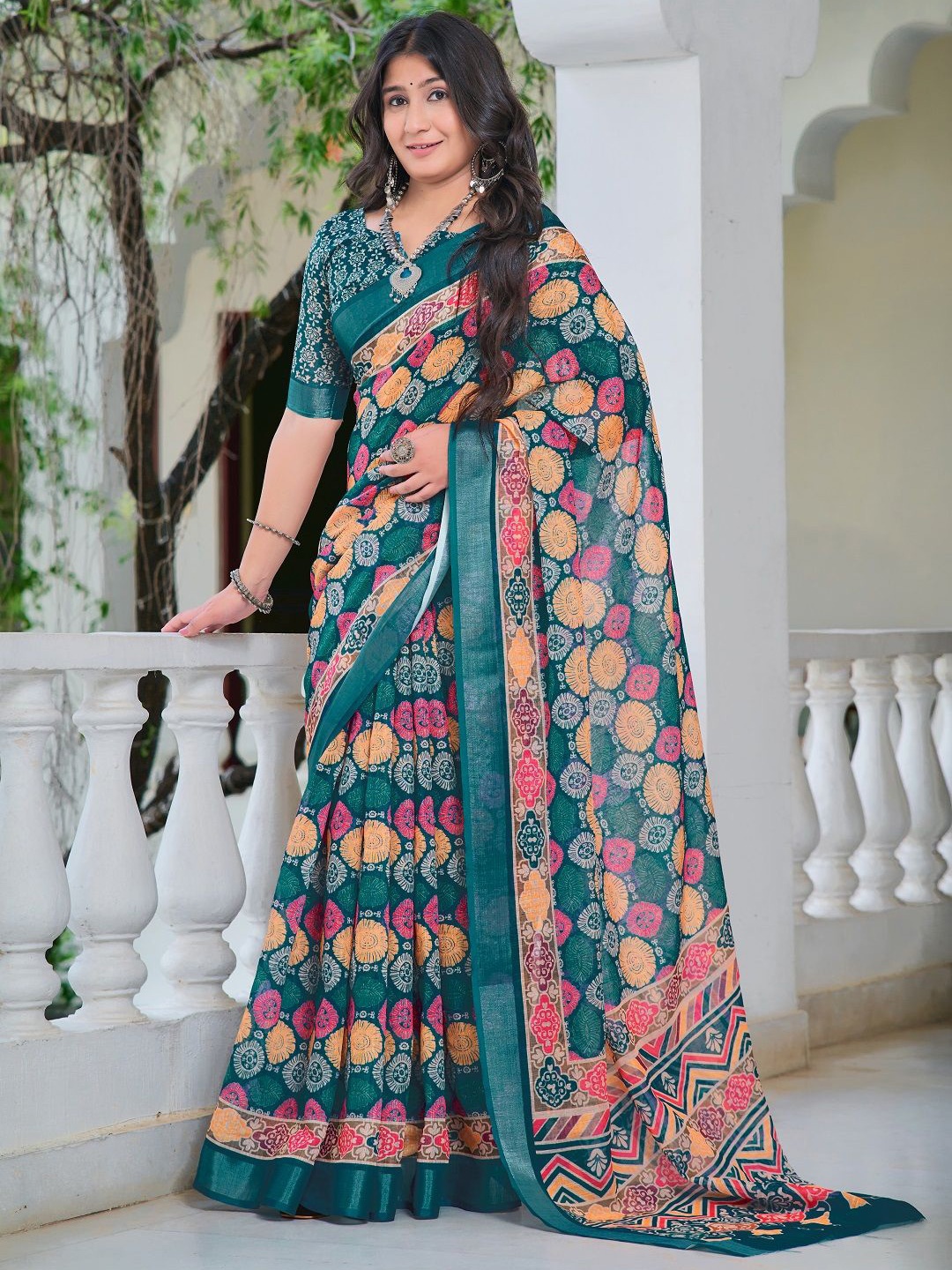 

Mitera Floral Printed Zari Pure Cotton Saree, Green