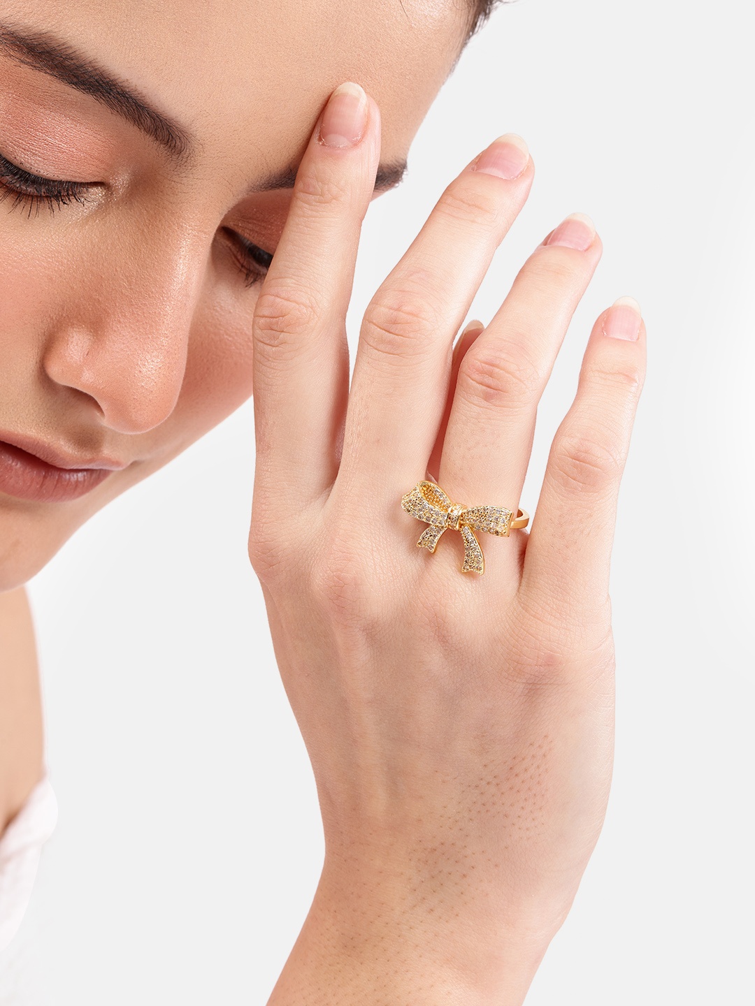 

DressBerry Stone Studed Bow-Shaped Finger Ring, Gold