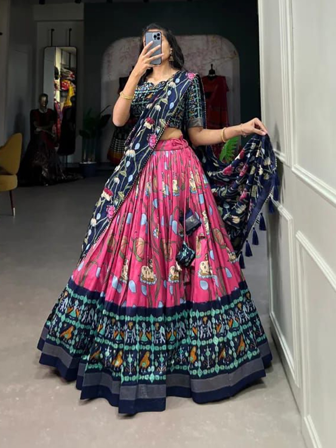 

RADHVI BIZ Kalamkari Printed Lehenga With Blouse & Dupatta, Pink