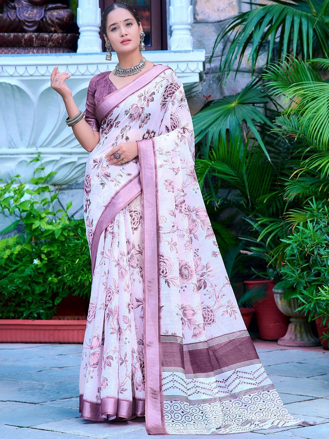 

Sarvada Floral Printed Zari Pure Cotton Saree, White