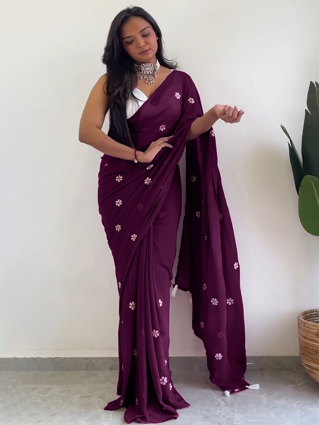 

Anouk Floral Embroidered Saree, Burgundy