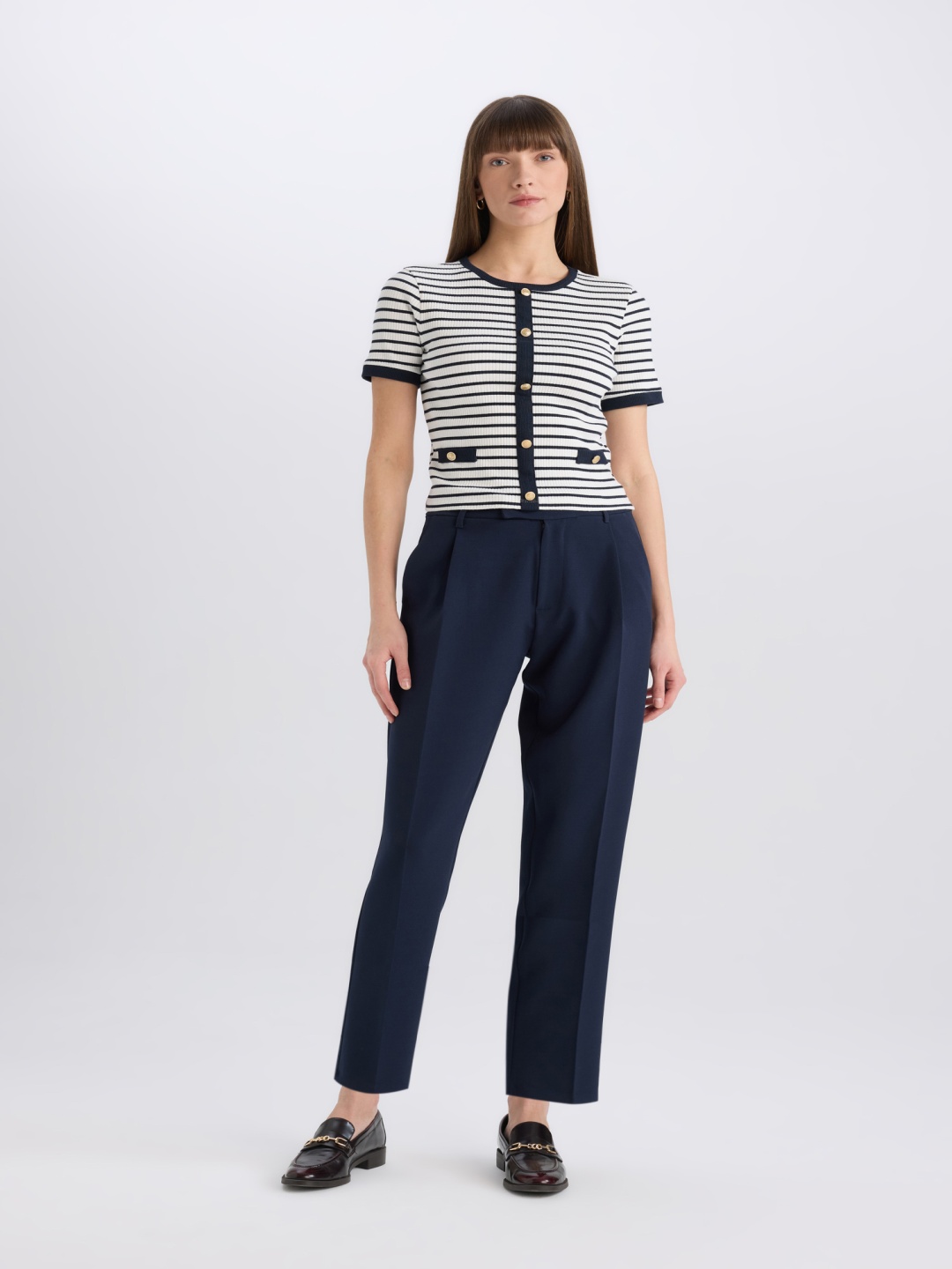 

DeFacto Women's Regular Fit Pleated Trousers, Na