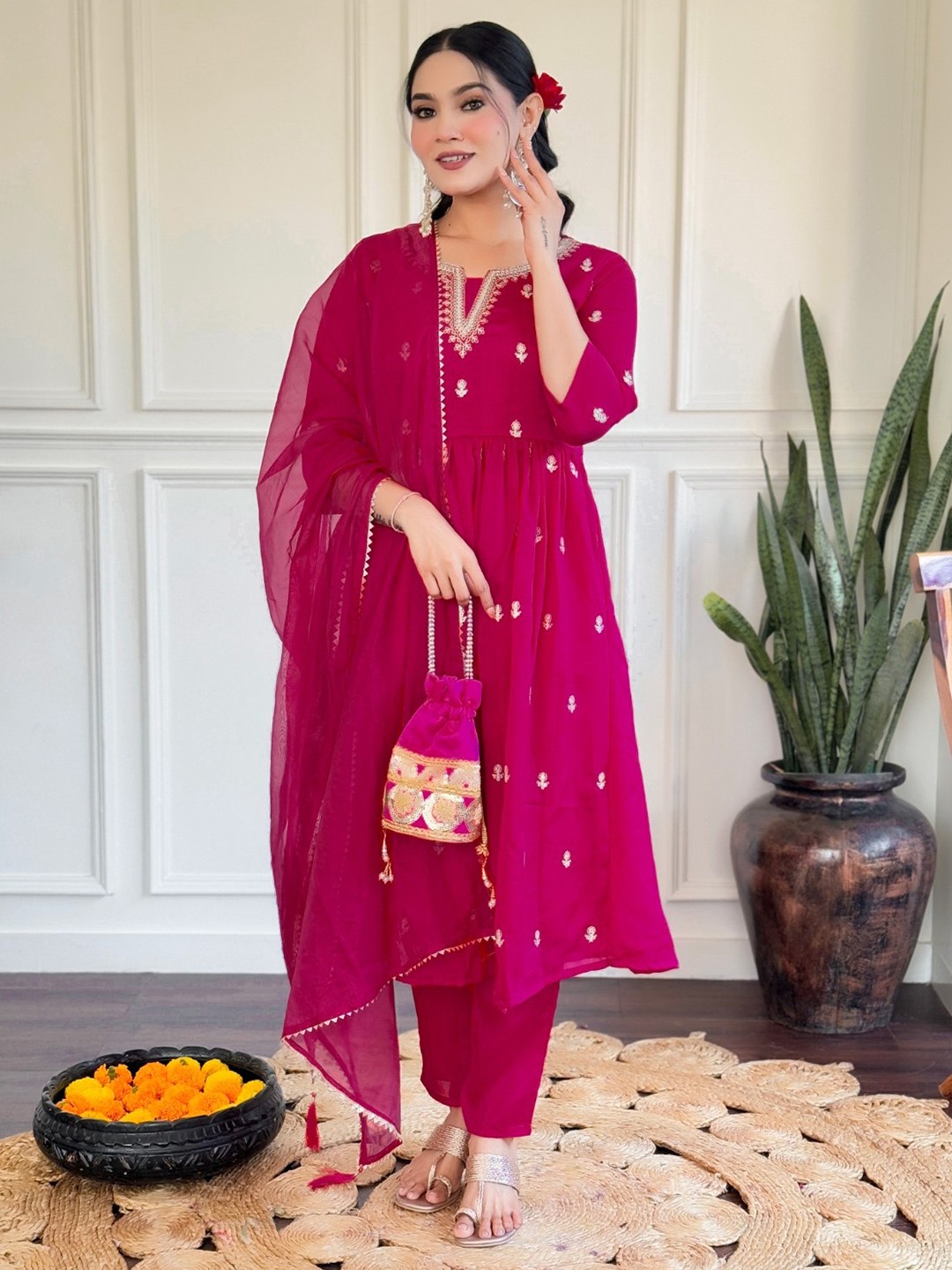 

CHANDALIYO Floral Embroidered Pleated Chanderi Silk A-Line Kurta With Trouser & Dupatta, Pink
