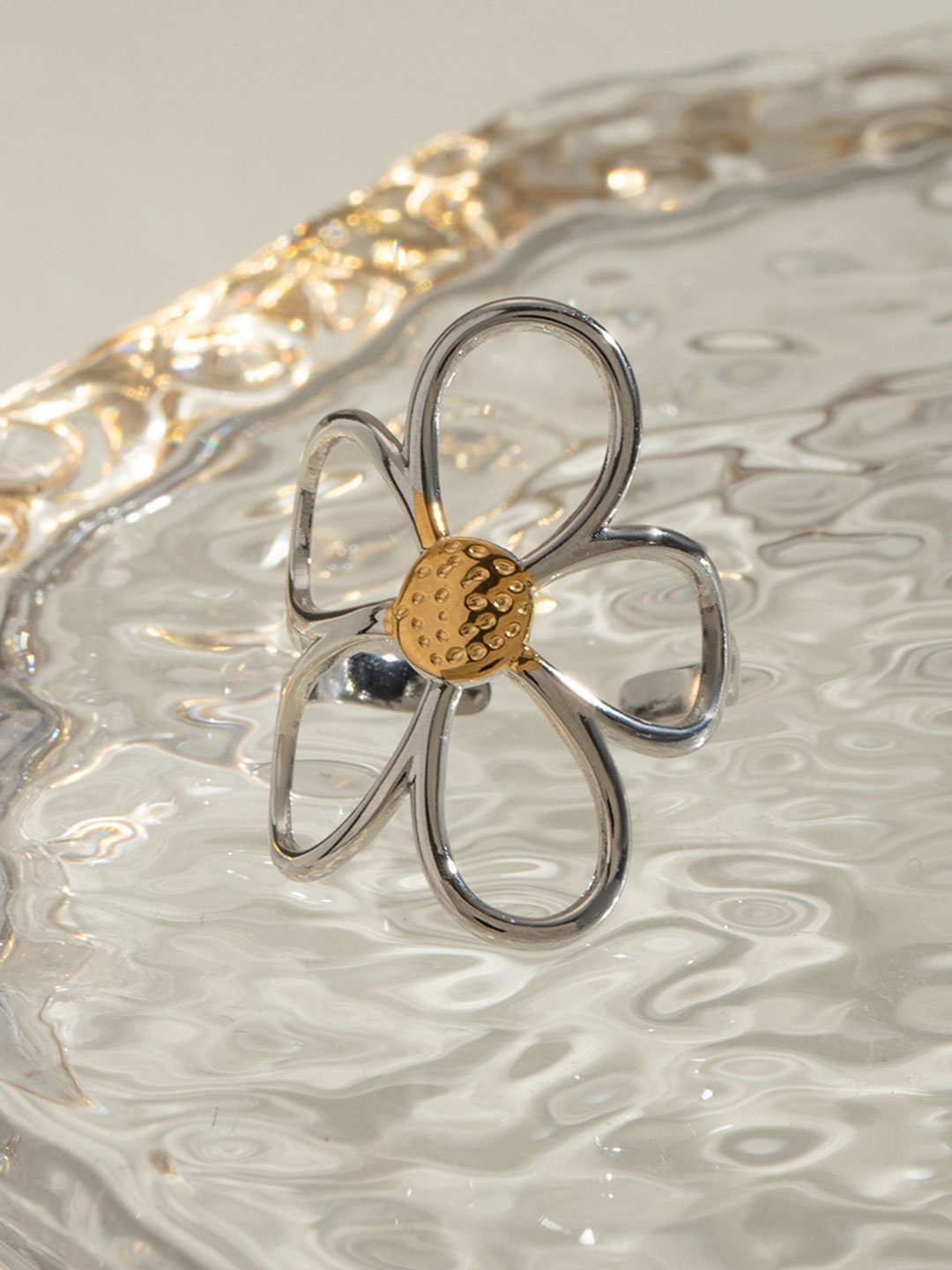 

Just Lil Things Stainless Steel Floral Shaped Finger Ring, Silver