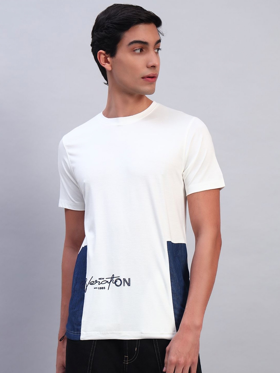 

TMO Men Typography Printed Round Neck T-shirt, White