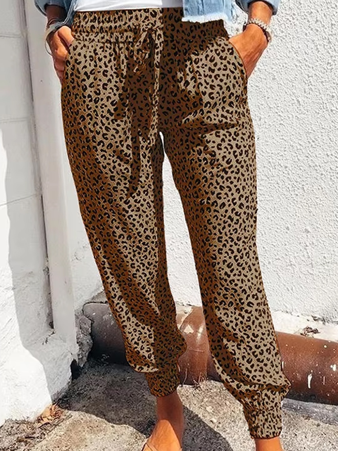 

StyleCast Women Animal Printed Relaxed Fit Mid-Rise Joggers, Brown