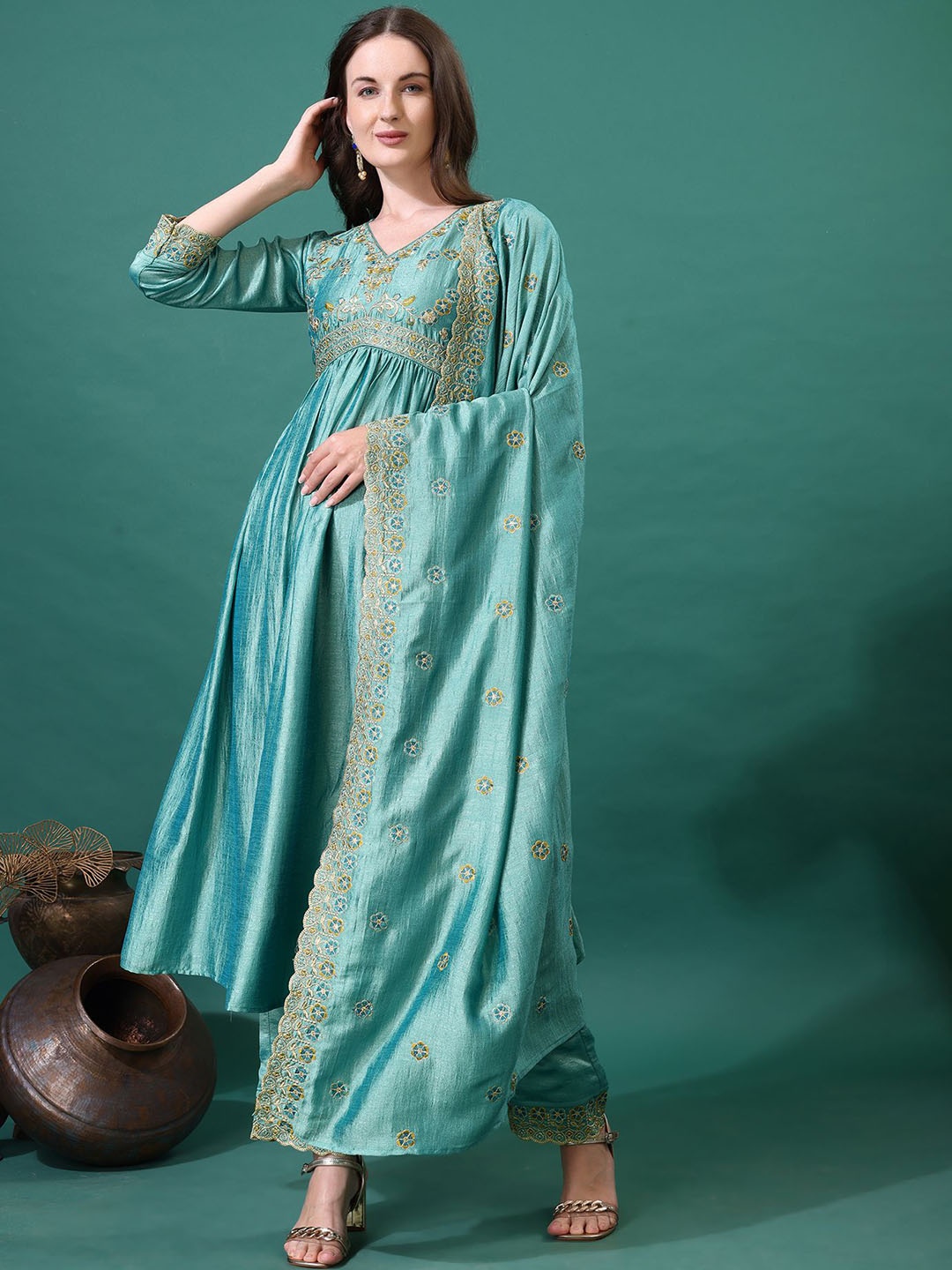 

KALINI Floral Yoke Design V-Neck Thread Work Anarkali Kurta With Palazzos And Dupatta, Green
