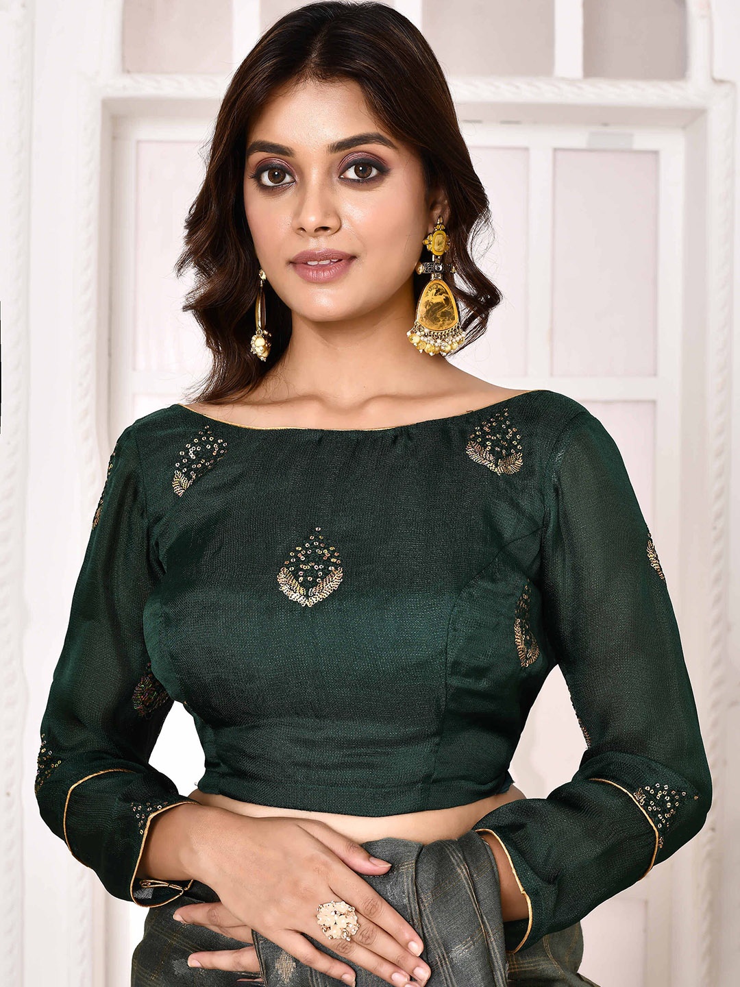 

THREAD SAGA Embellished Sequinned Boat Neck Long Sleeve Saree Blouse, Green