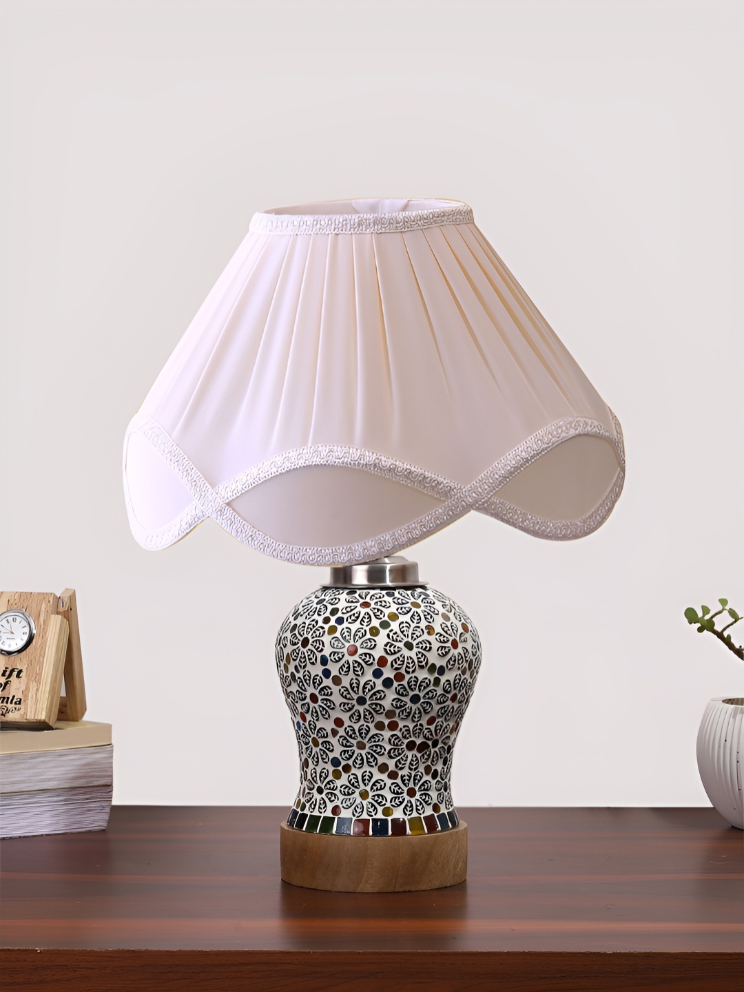 

Devansh Off White Textured Wood Frusturical Shaped Table Lamp