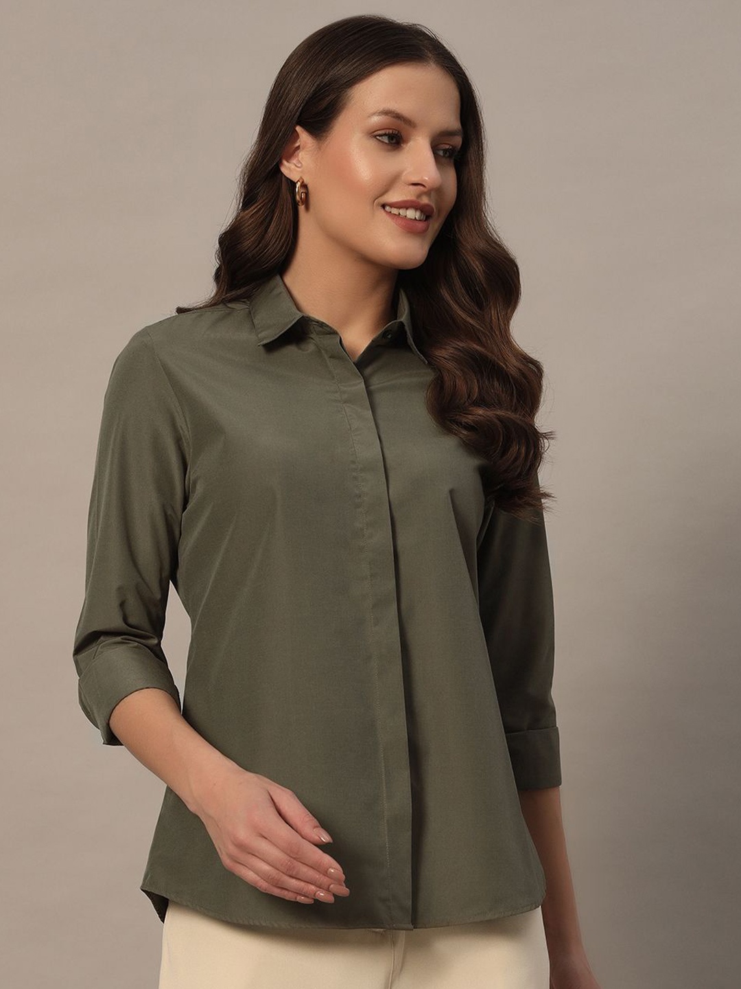 

Metronaut Women Spread Collar Solid Slim Fit Casual Shirts, Olive