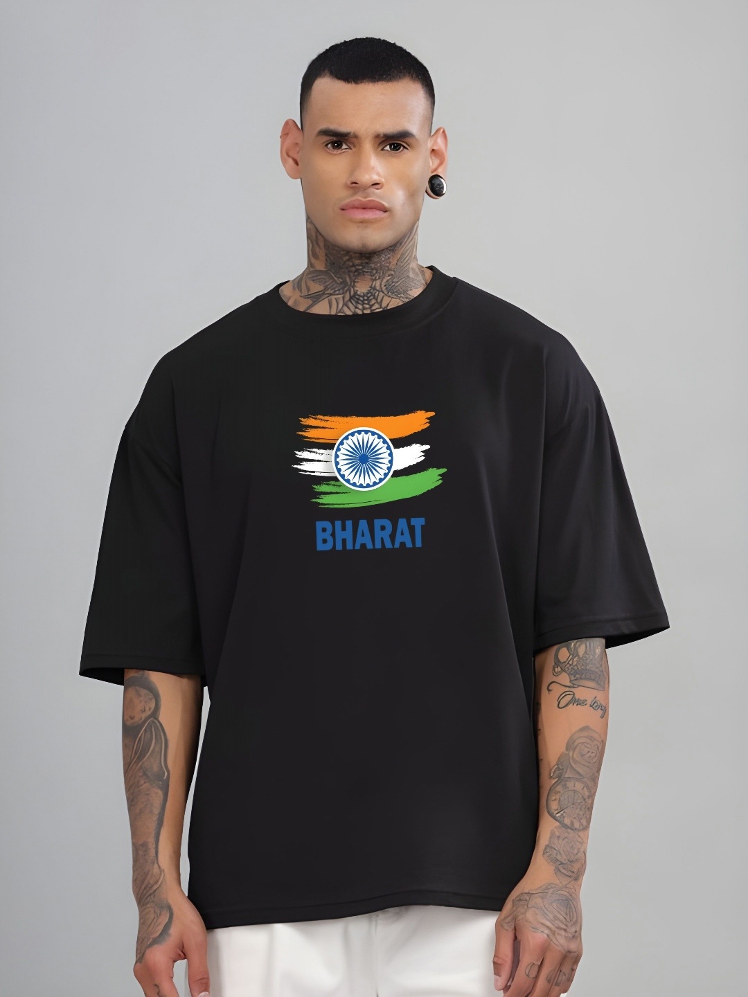 

THE BEETEL HOUSE Men Drop-Shoulder Sleeves T-shirt, Black