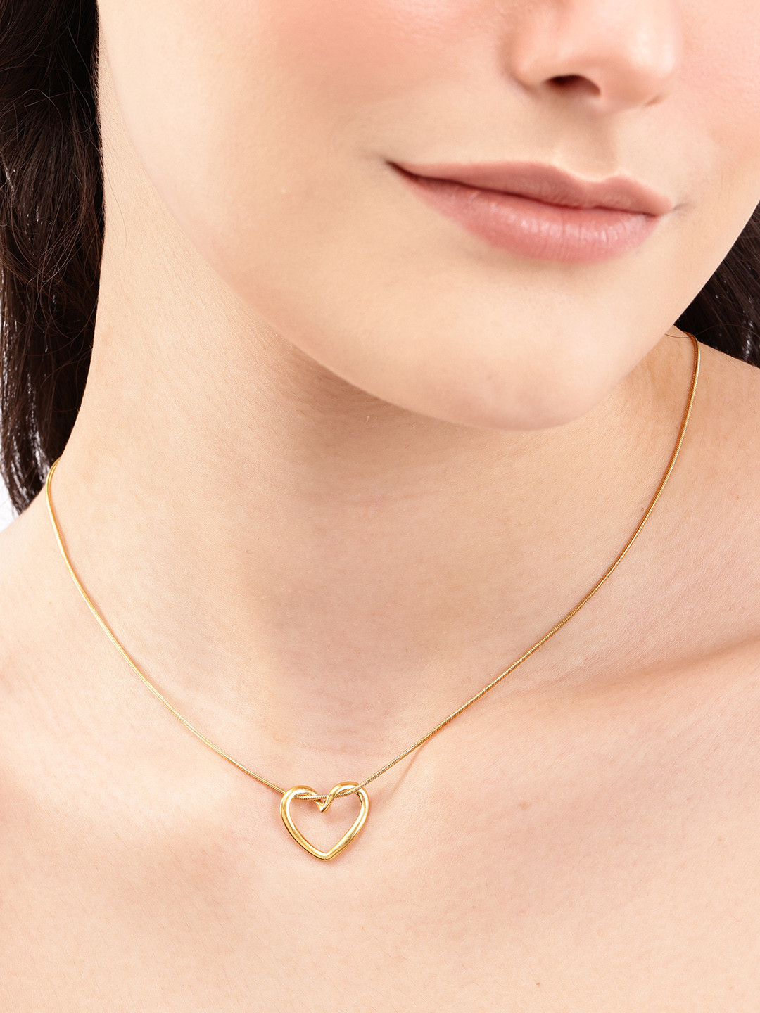 

DressBerry Heart Shaped Pendant Chain, Gold