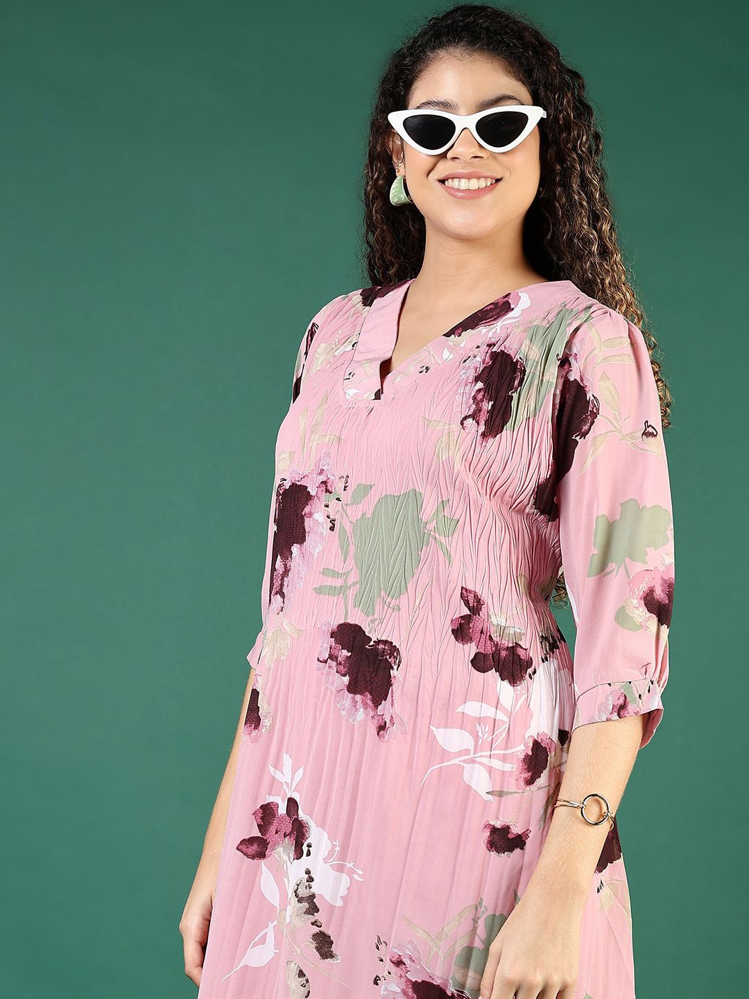 

V-Mart Women Abstract Printed Shift Dress, Pink