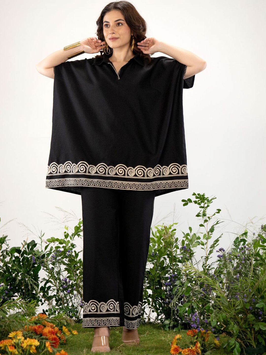 

Kaftanize Embroidered Kaftan Co-Ord Set, Black