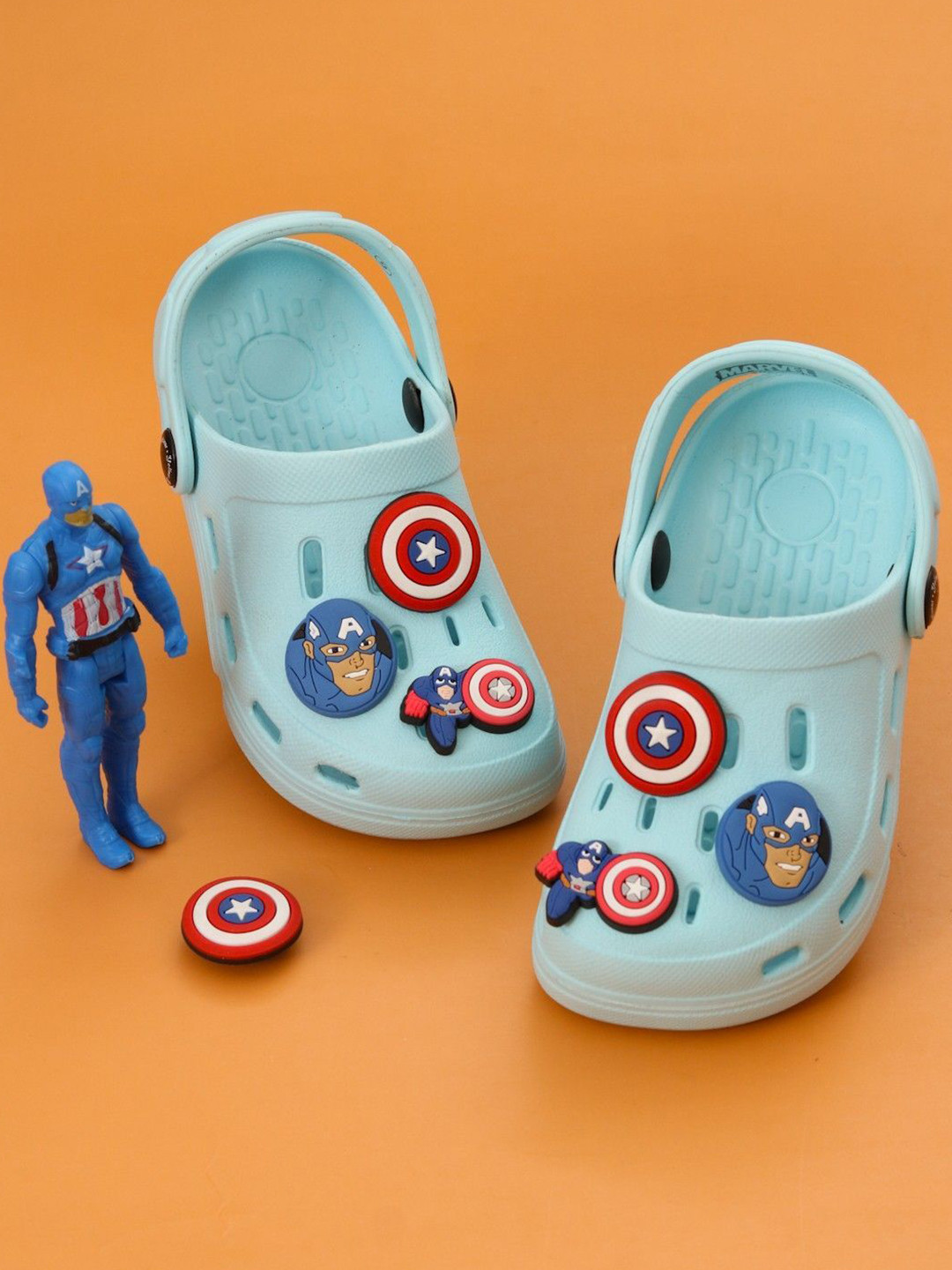 

Yellow Bee Boys Self Design Clogs, Blue