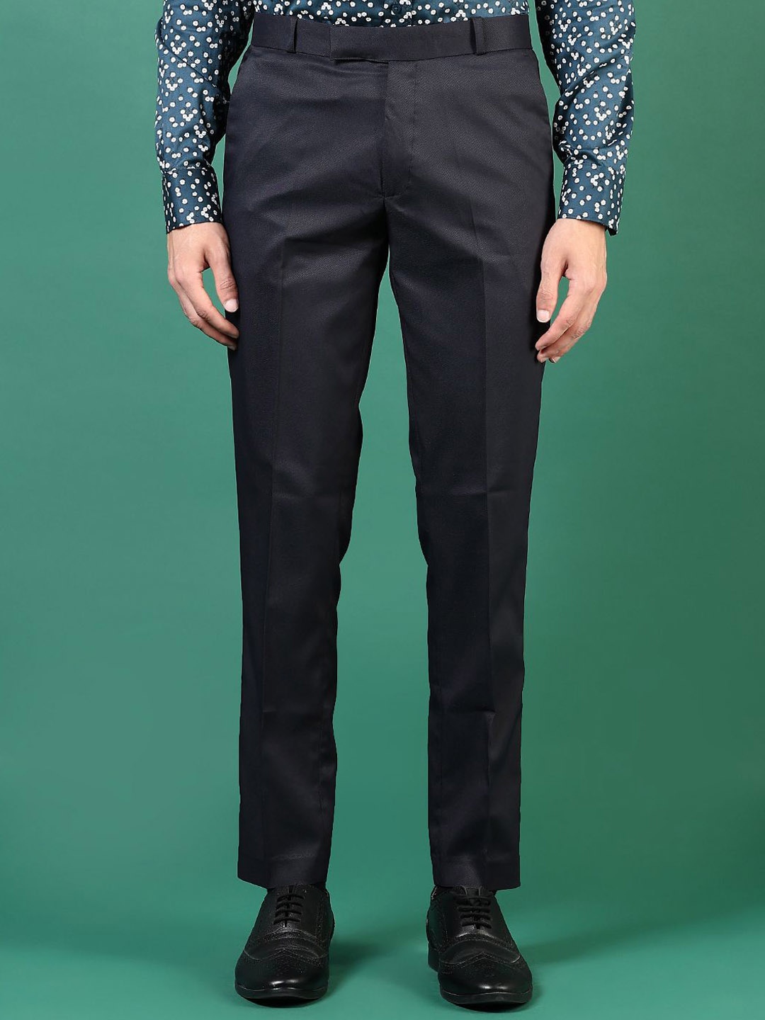 

V-Mart Men Trousers, Navy blue