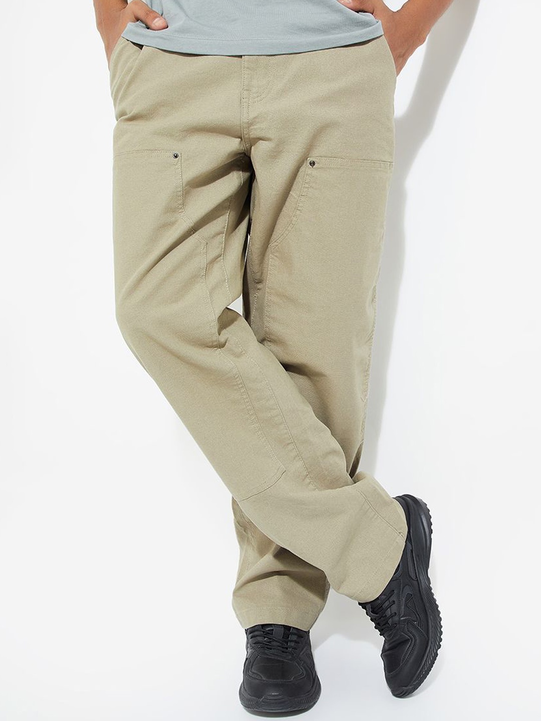 

max Men Cargos Trousers, Beige