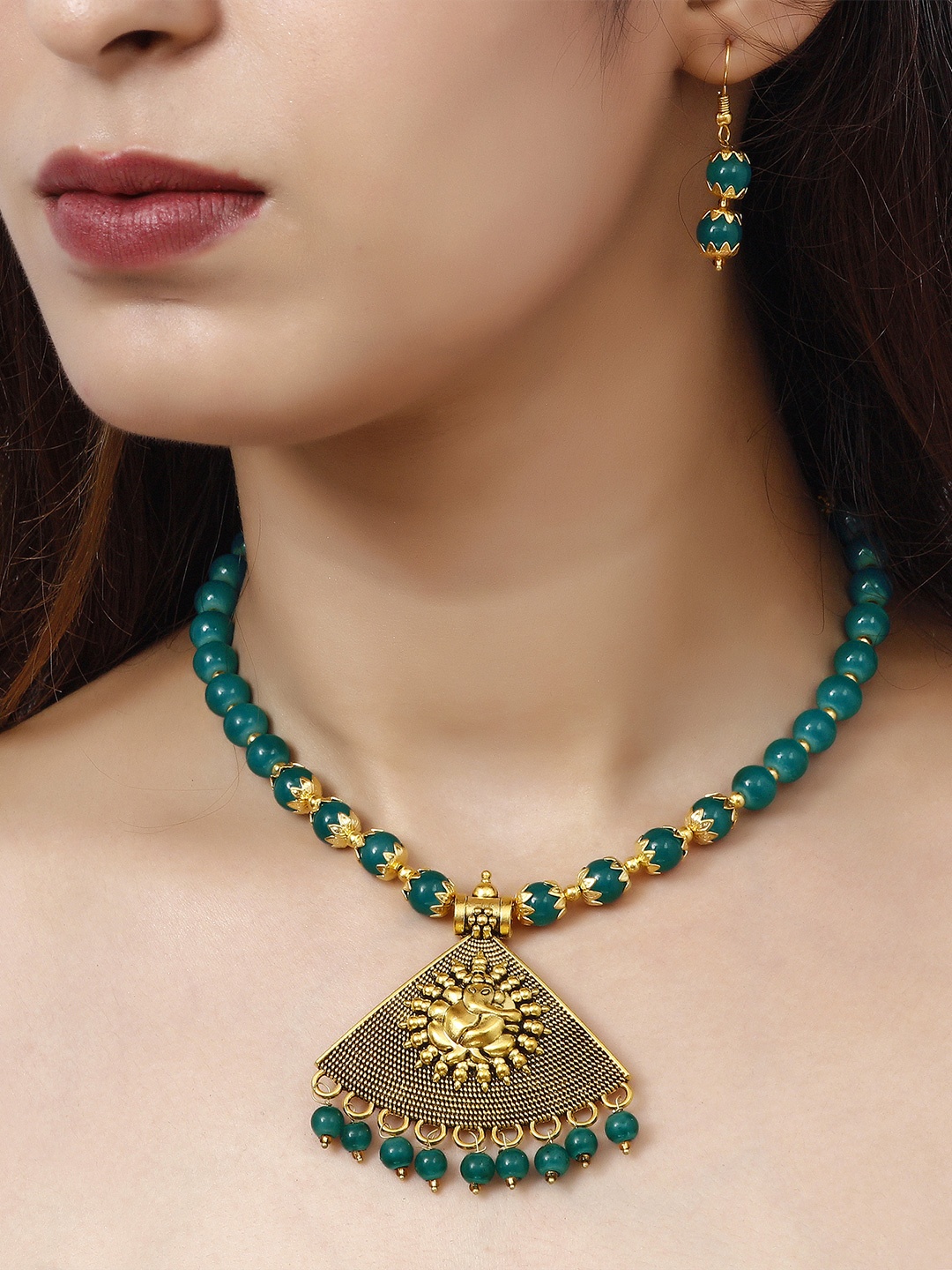 

ahoora Gold-Plated Beaded Jewellery Set