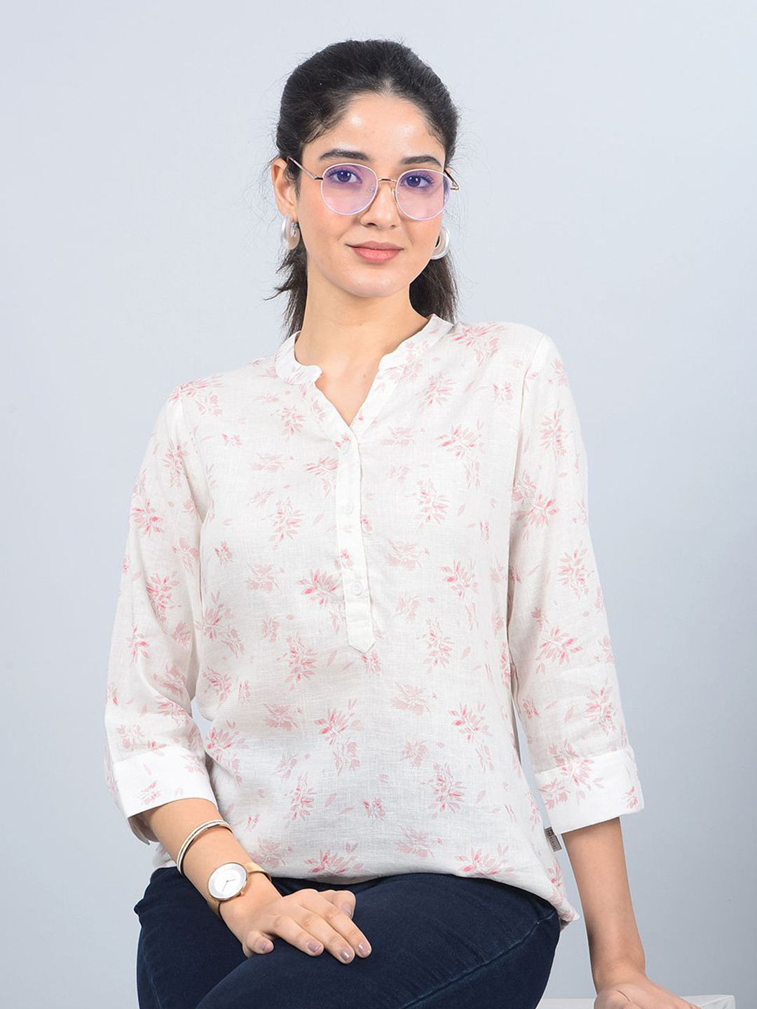 

Crimsoune Club Women Floral Printed Shirt Style Top, White
