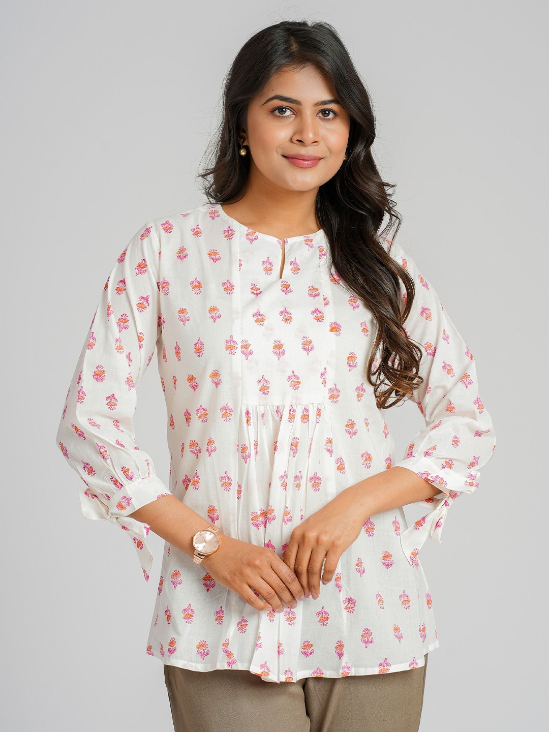 

Cotton Curio Women Cotton Block Printed Short Top, Peach
