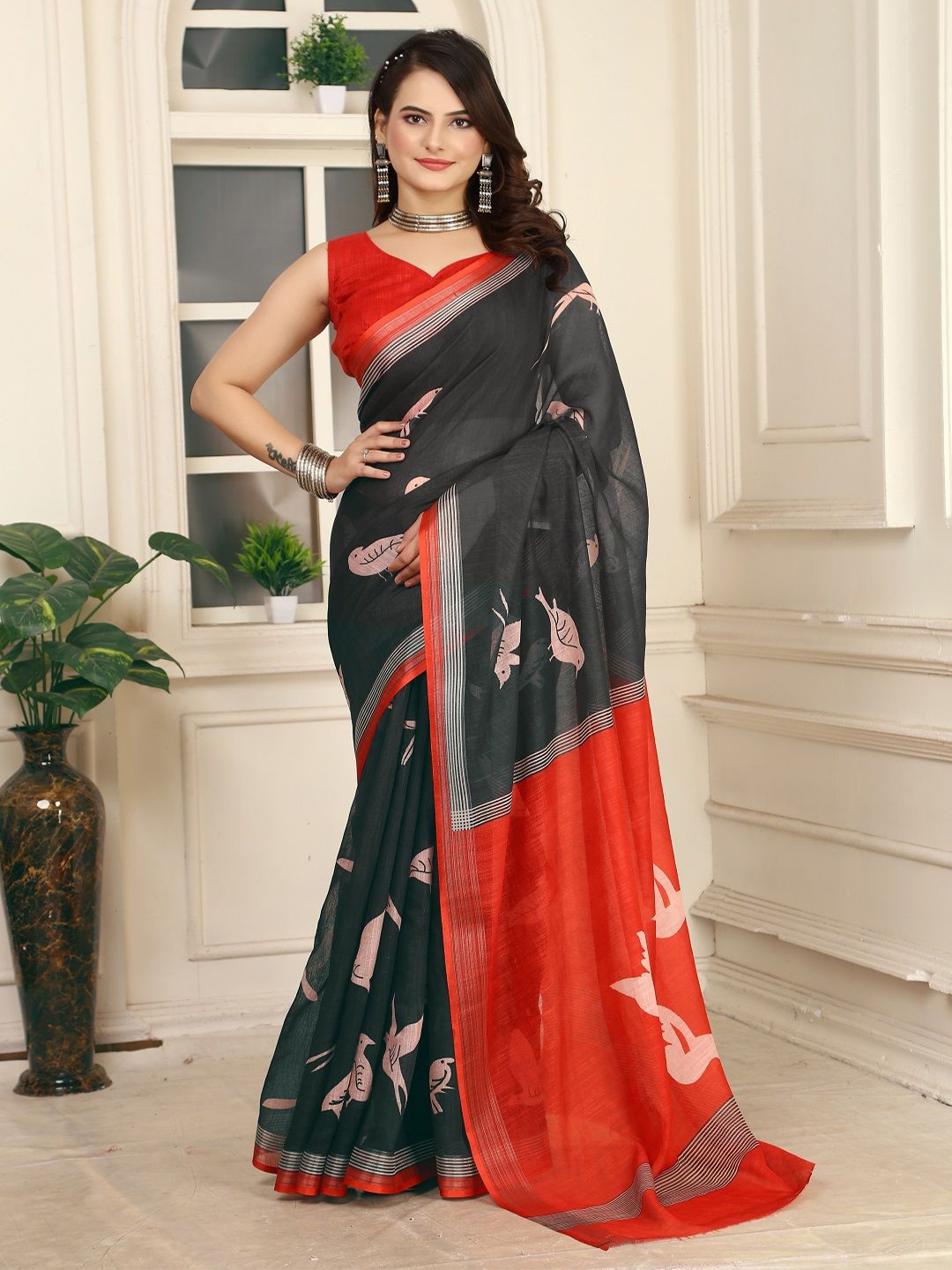 

Mitera Printed Pure Cotton Saree, Black