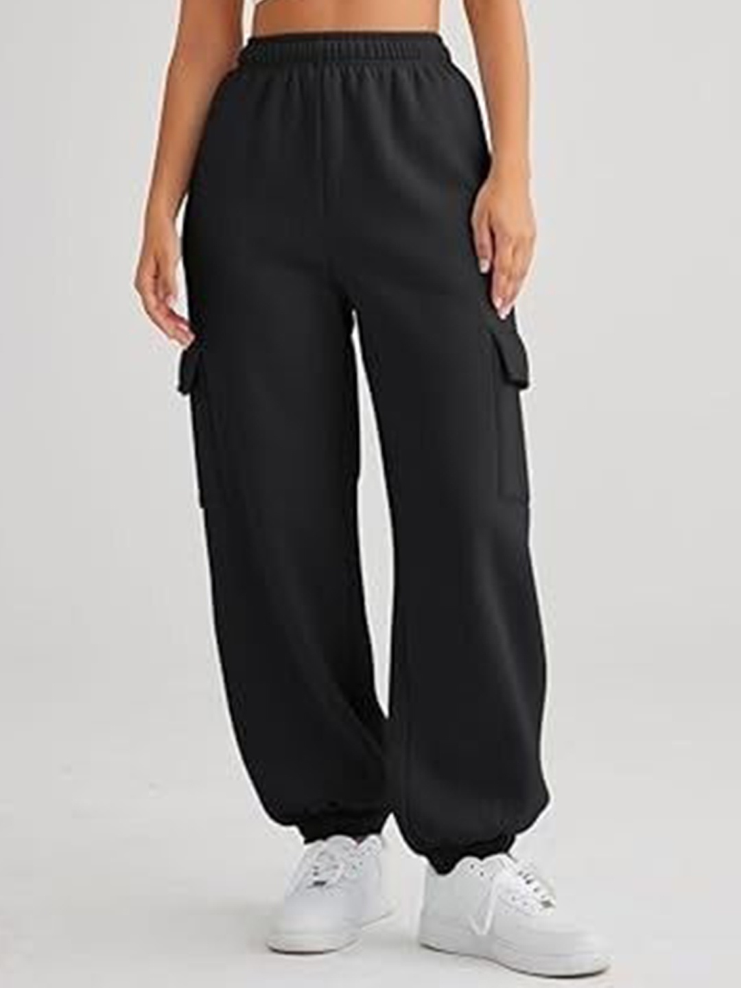 

GLITO Women Relaxed Fit Mid-Rise Cargos Trouser, Black