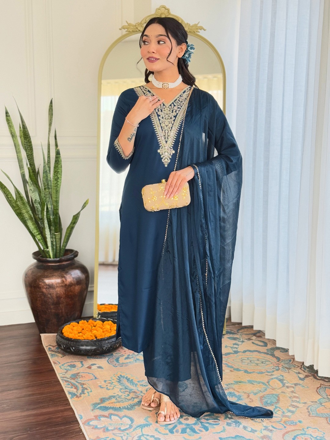 

CHANDALIYO Floral Yoke Design V-Neck Sequinned Straight Kurta With Trousers & Dupatta, Blue