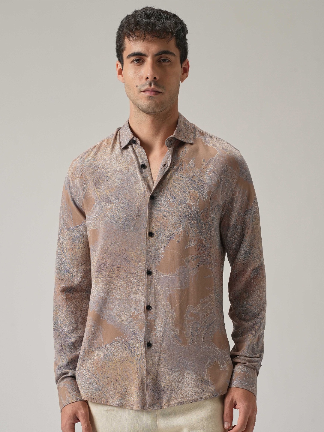 

Banana Club Men Classic Slim Fit Abstract Printed Casual Shirt, Brown