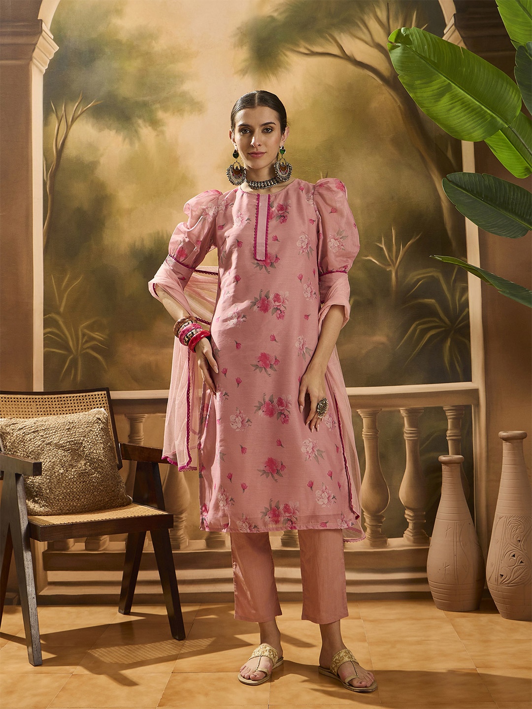 

Sangria Floral Printed Puffed Sleeves Chanderi Silk Straight Kurta With Trousers & Dupatta, Peach