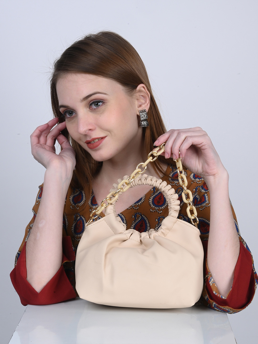 

CANDY BAGS Textured PU Sling Bag with Quilted, Khaki