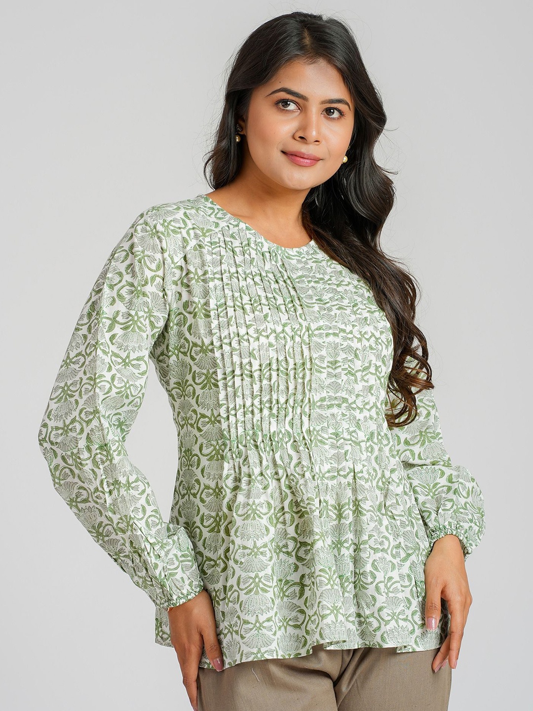 

Cotton Curio Women Cotton Block Printed Short Tunics, Green