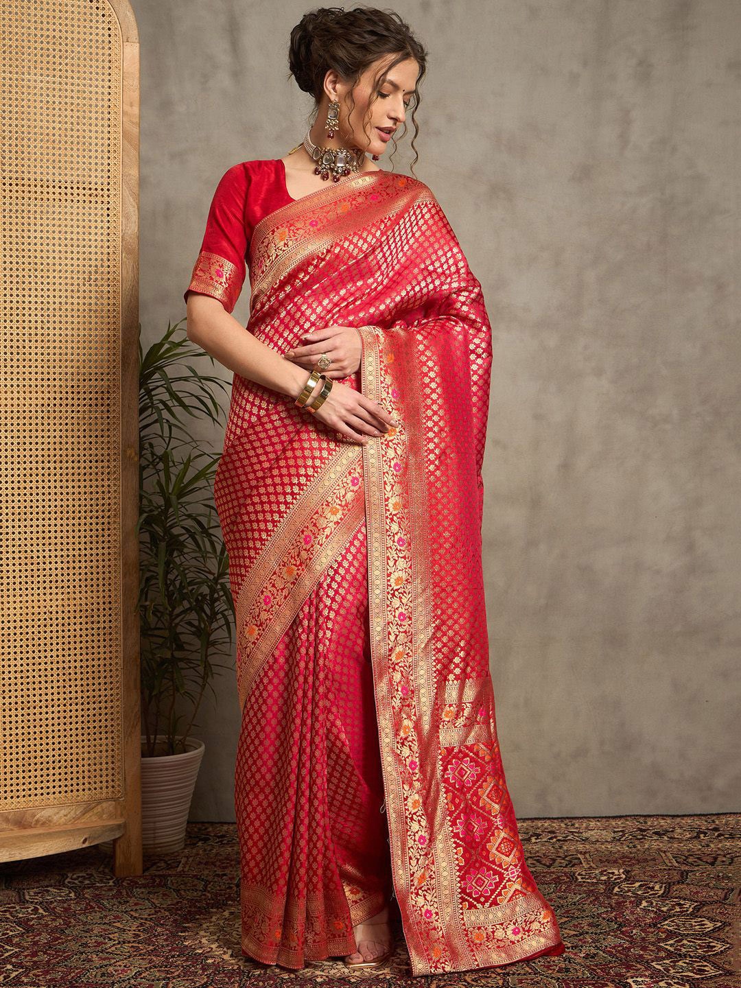 

Anouk Woven Design Zari Banarasi Saree, Red