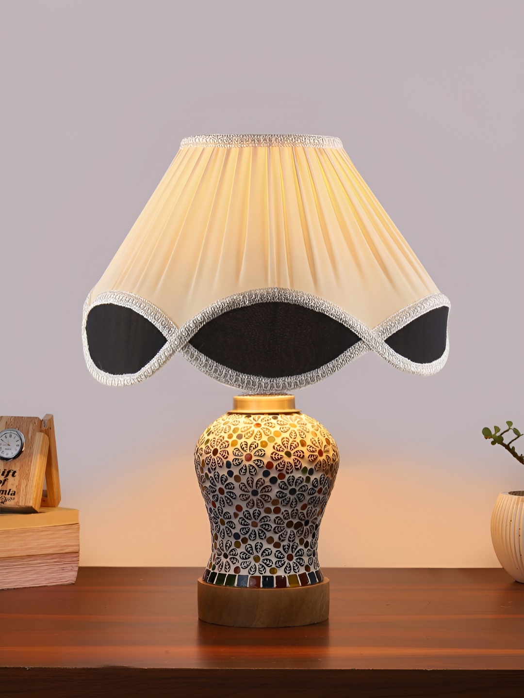 

Devansh White Textured Traditional Frusturical Shaped Wooden Table Lamp & Mosaic Glass