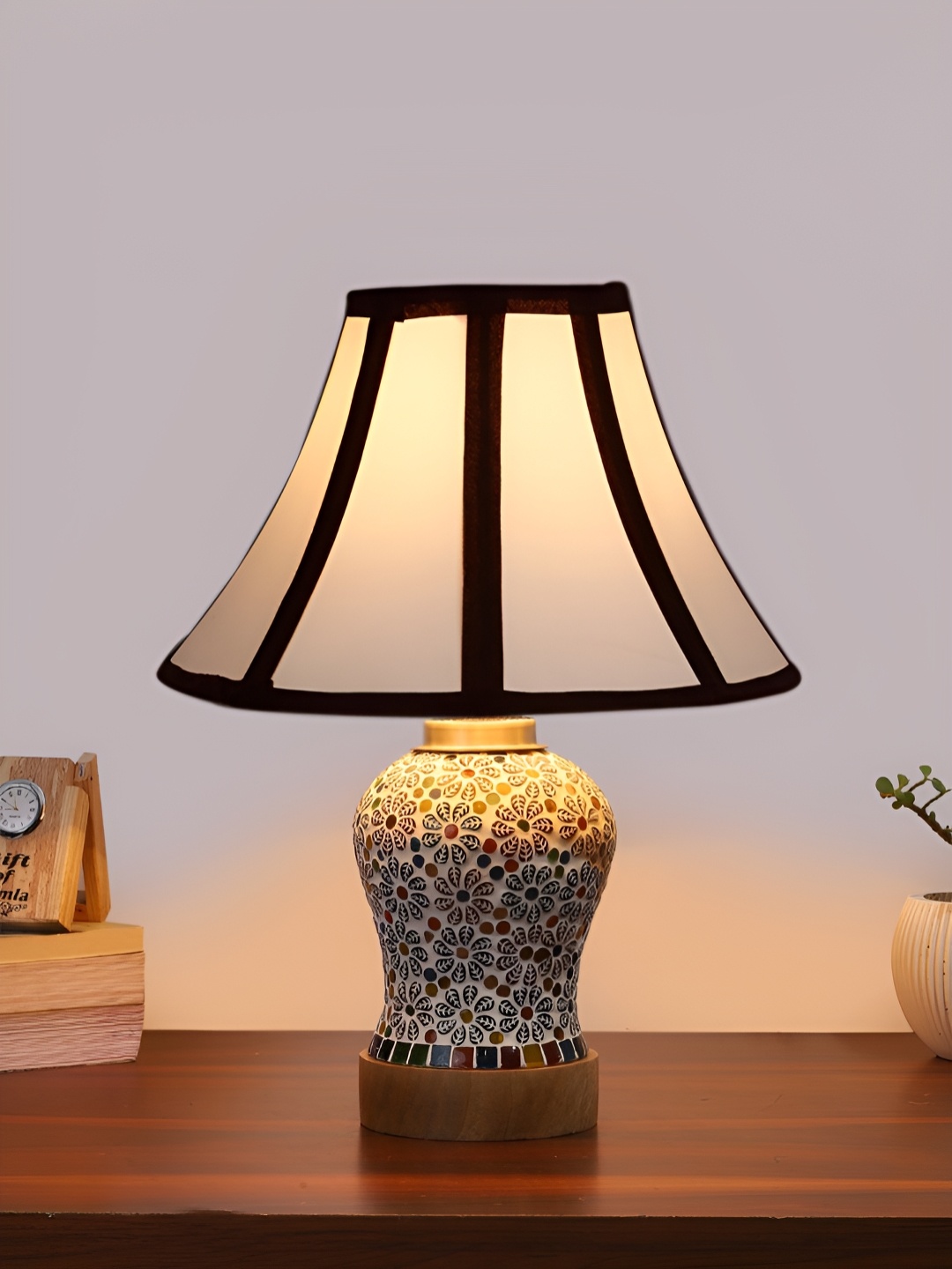 

Devansh White Textured Frustum Shaped Wooden Table Lamp & Mosaic Glass
